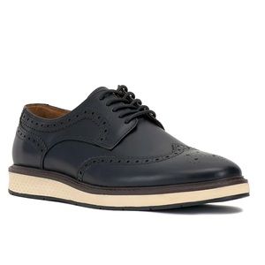 Vince Camuto Mens Wingtip Shoe